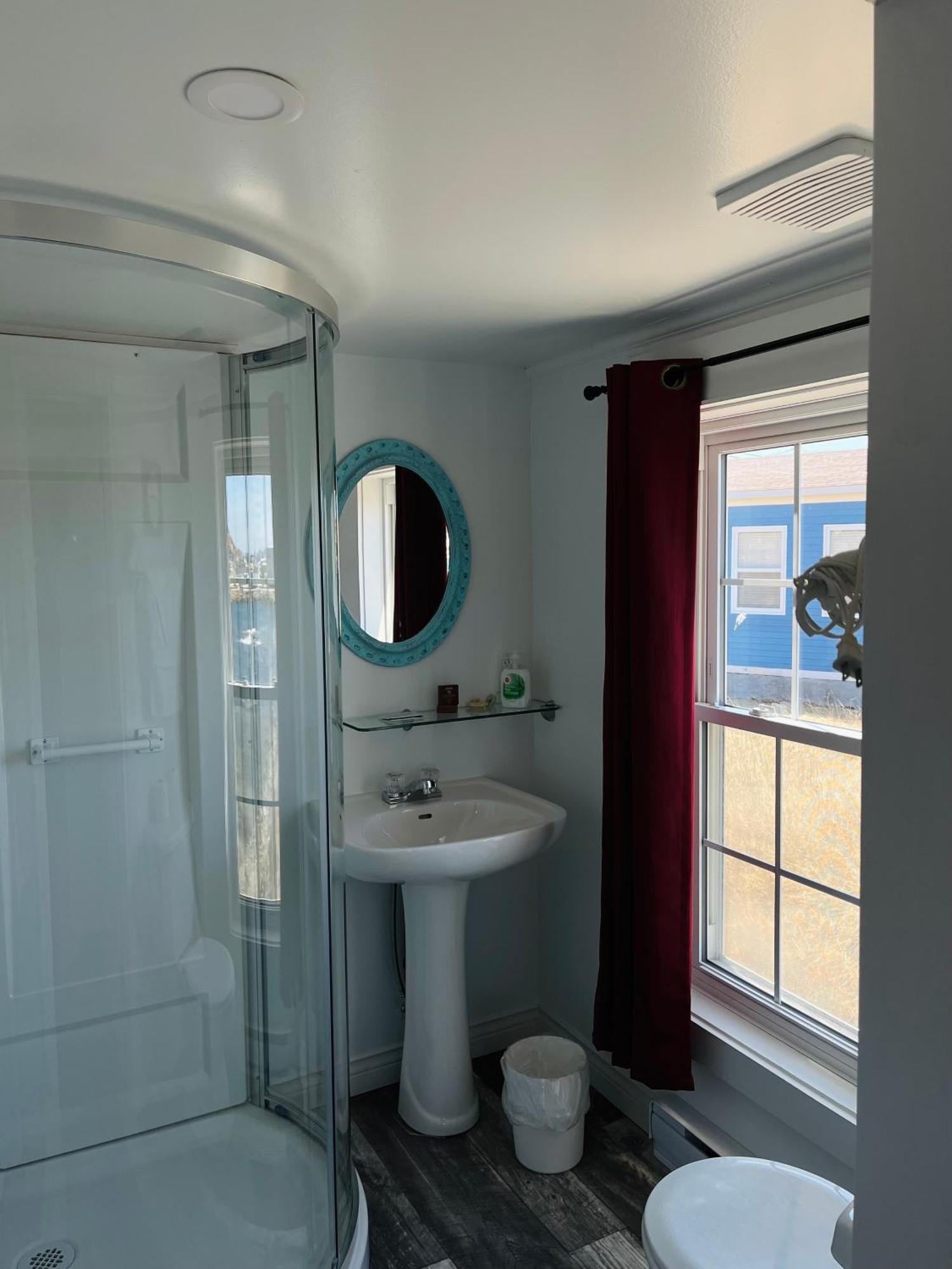 Toulinguet Inn - Suites Twillingate Ngoại thất bức ảnh