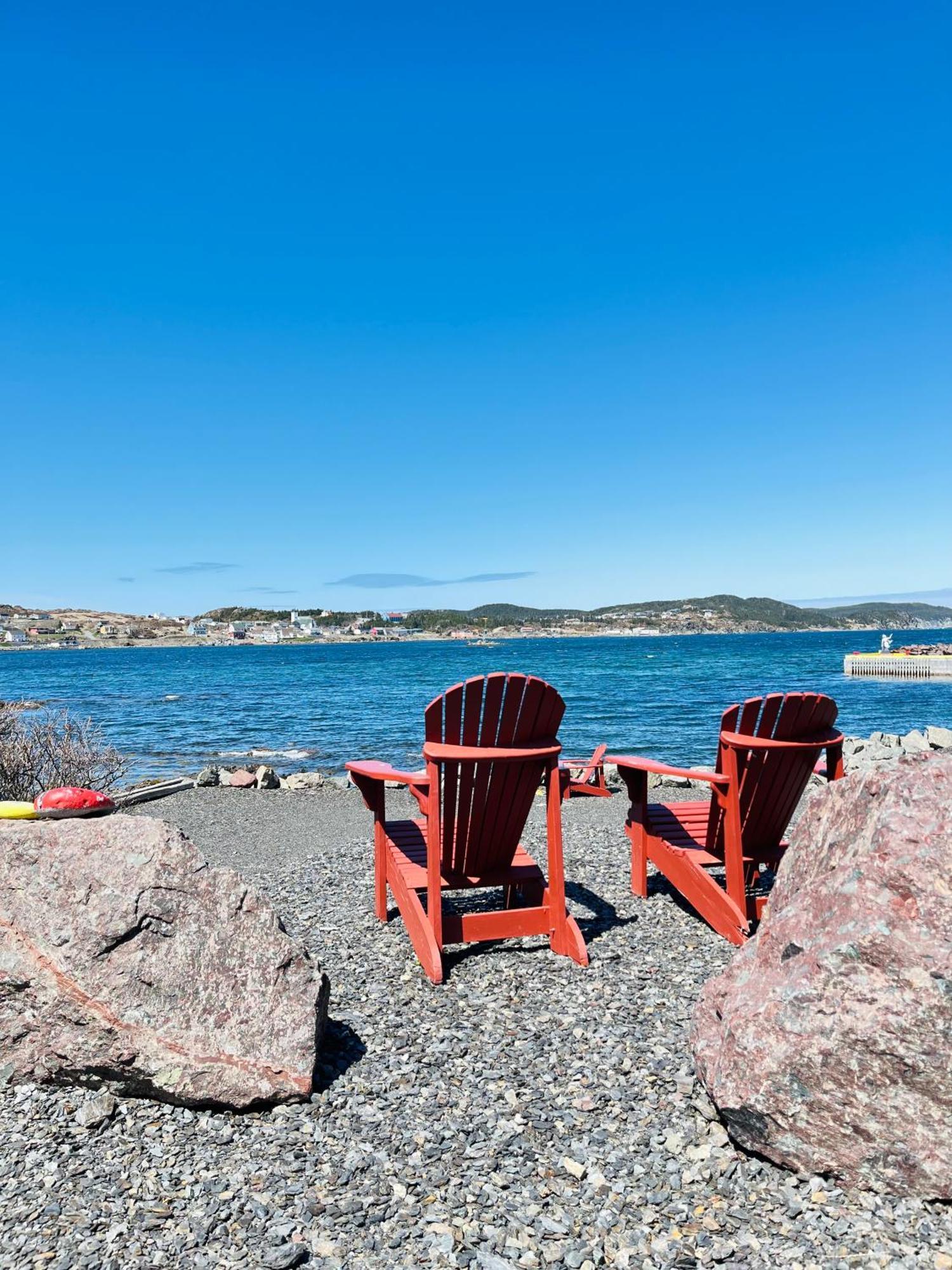 Toulinguet Inn - Suites Twillingate Ngoại thất bức ảnh