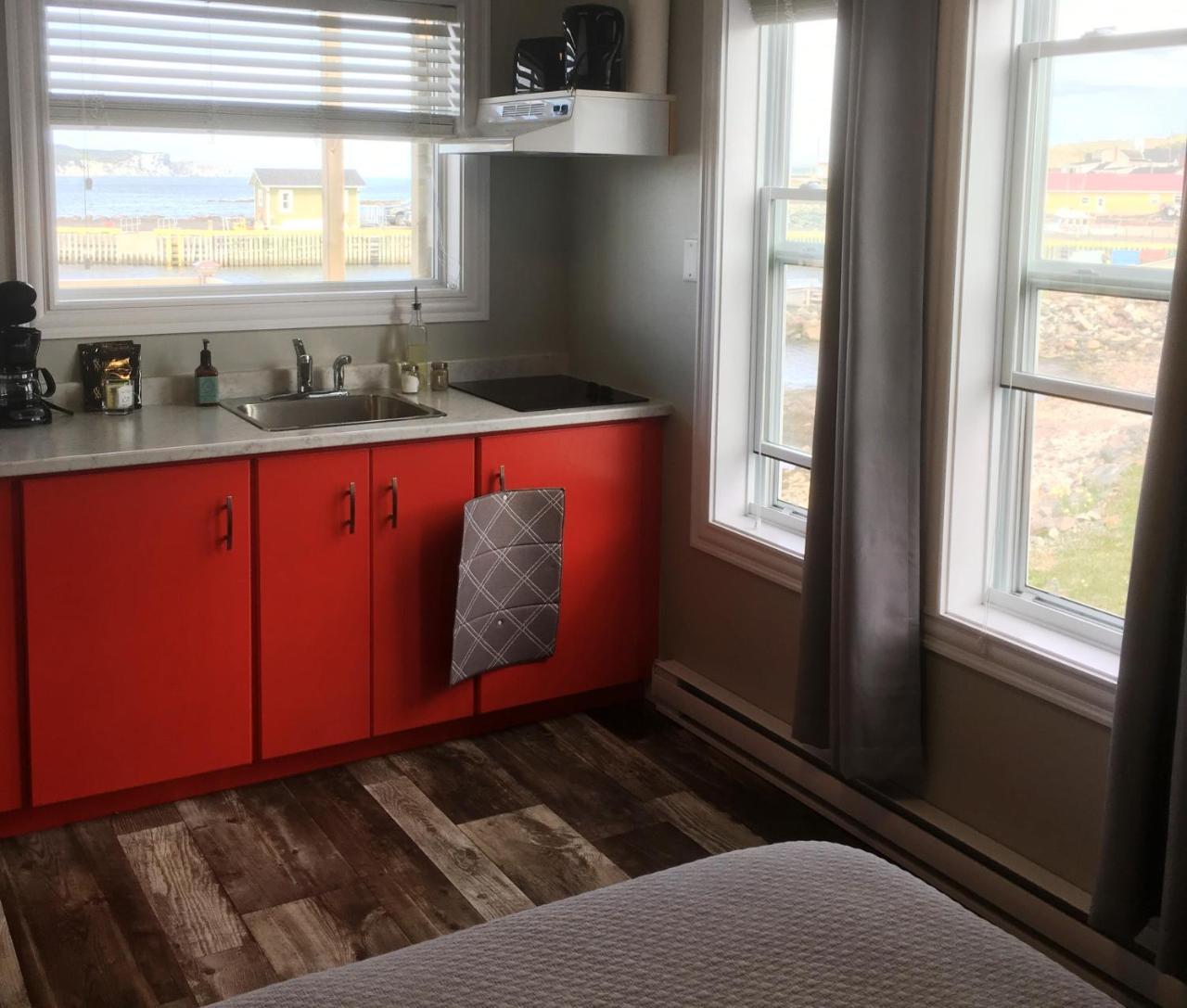 Toulinguet Inn - Suites Twillingate Ngoại thất bức ảnh
