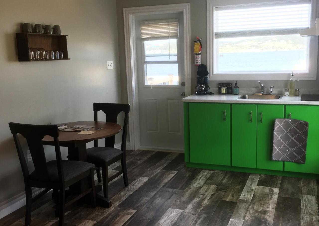 Toulinguet Inn - Suites Twillingate Ngoại thất bức ảnh