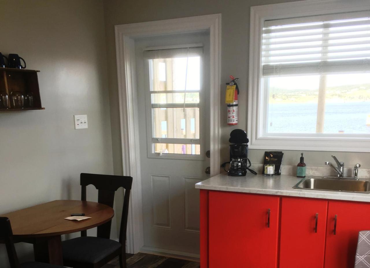 Toulinguet Inn - Suites Twillingate Ngoại thất bức ảnh