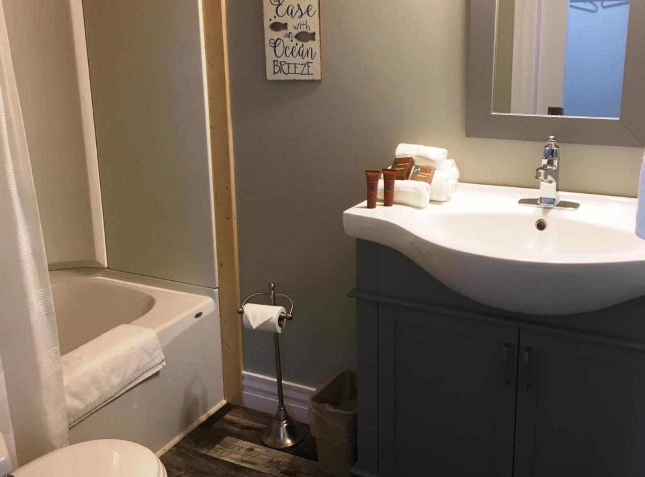 Toulinguet Inn - Suites Twillingate Ngoại thất bức ảnh